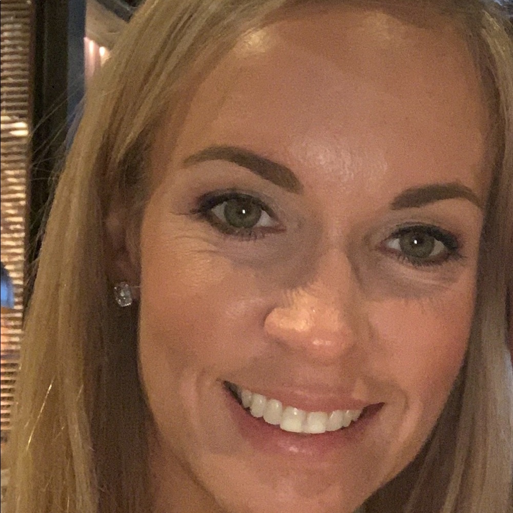 Meet your Posher, Melanie